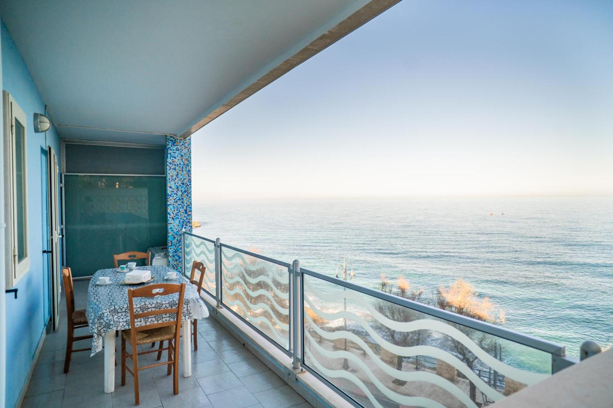 Appartement Milu'Seaview Ampia Casa Vista Mare à Giovinazzo Extérieur photo